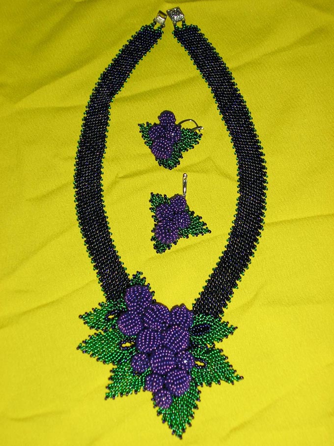 Виноград. Бисероплетение