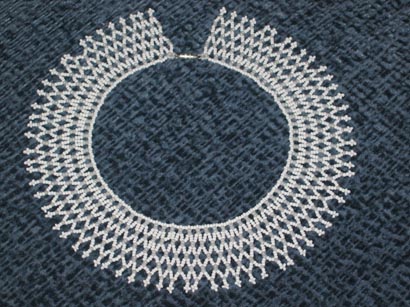 Колье 'Снежинка'. Бисероплетение