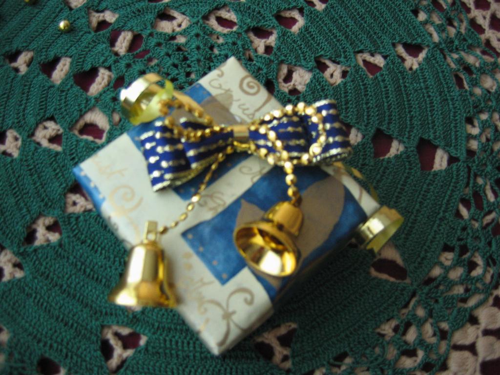 Новые хвастушки - пинетки, носки, подушка