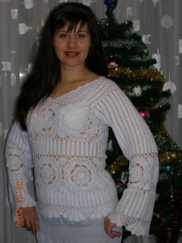 Белая кофточка из каталога. 