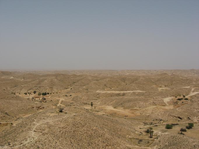 Лунный ландшафт горной Сахары. Медовый месяц в Тунисе