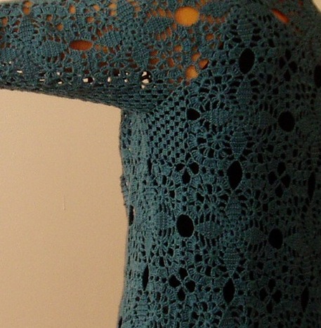 Пройма со спины ажурного жакета. Работы крючком