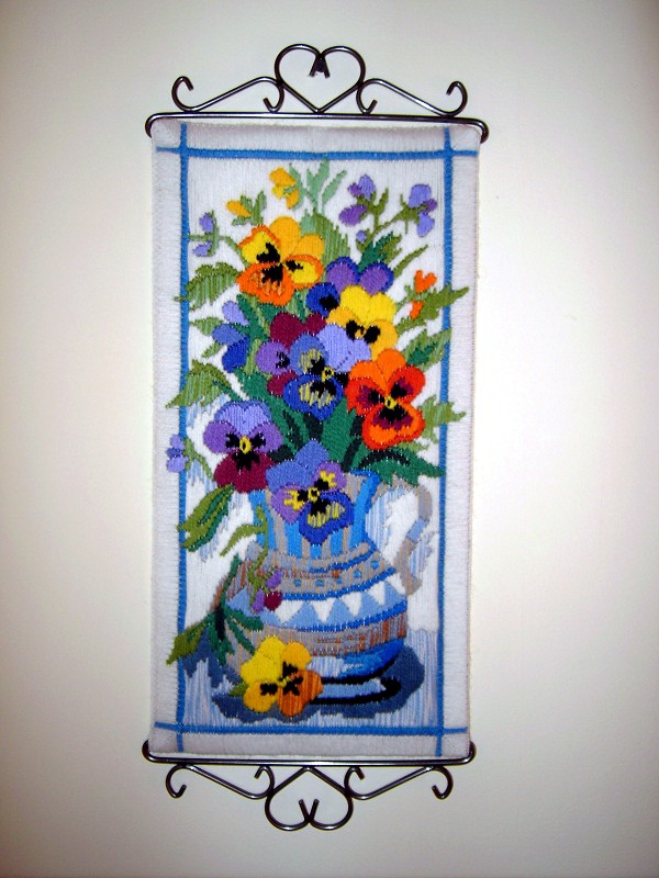 Кувшин с фиалками. Картины и картинки