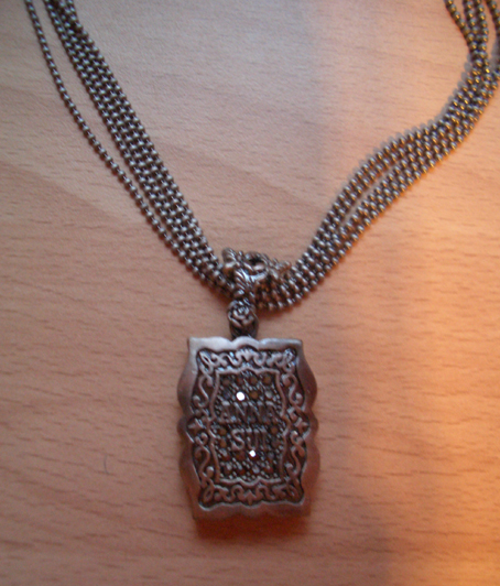 АННА СЬЮ. БИЖУ