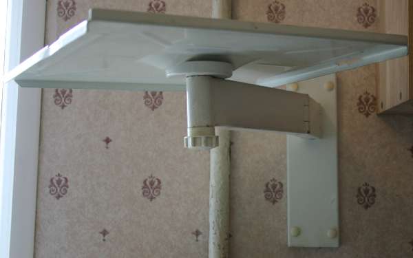 Кронштейн для телевизора (или микроволновки). Всякое