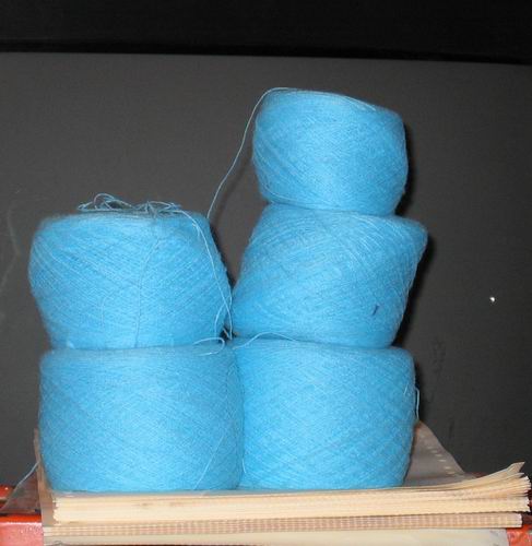 бирюзовый акрил 300гр(на шарф). Пряжа