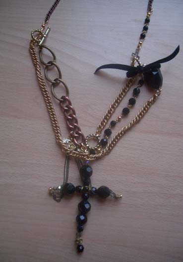 КРЕСТ. БИЖУ