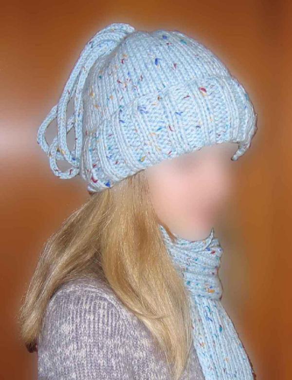 Голубенькая шапка. Мои работы