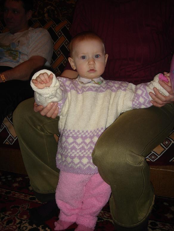 Джемпер для племяшки. Моё вязание