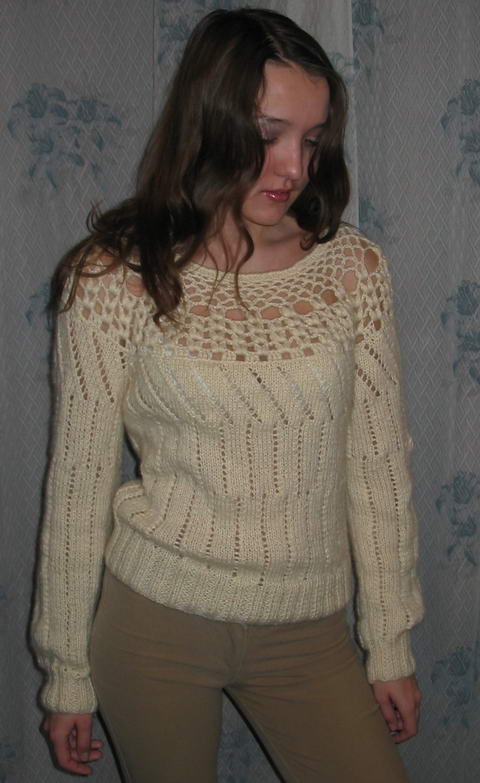 Пуловер с крючковой кокеткой. Мои работы