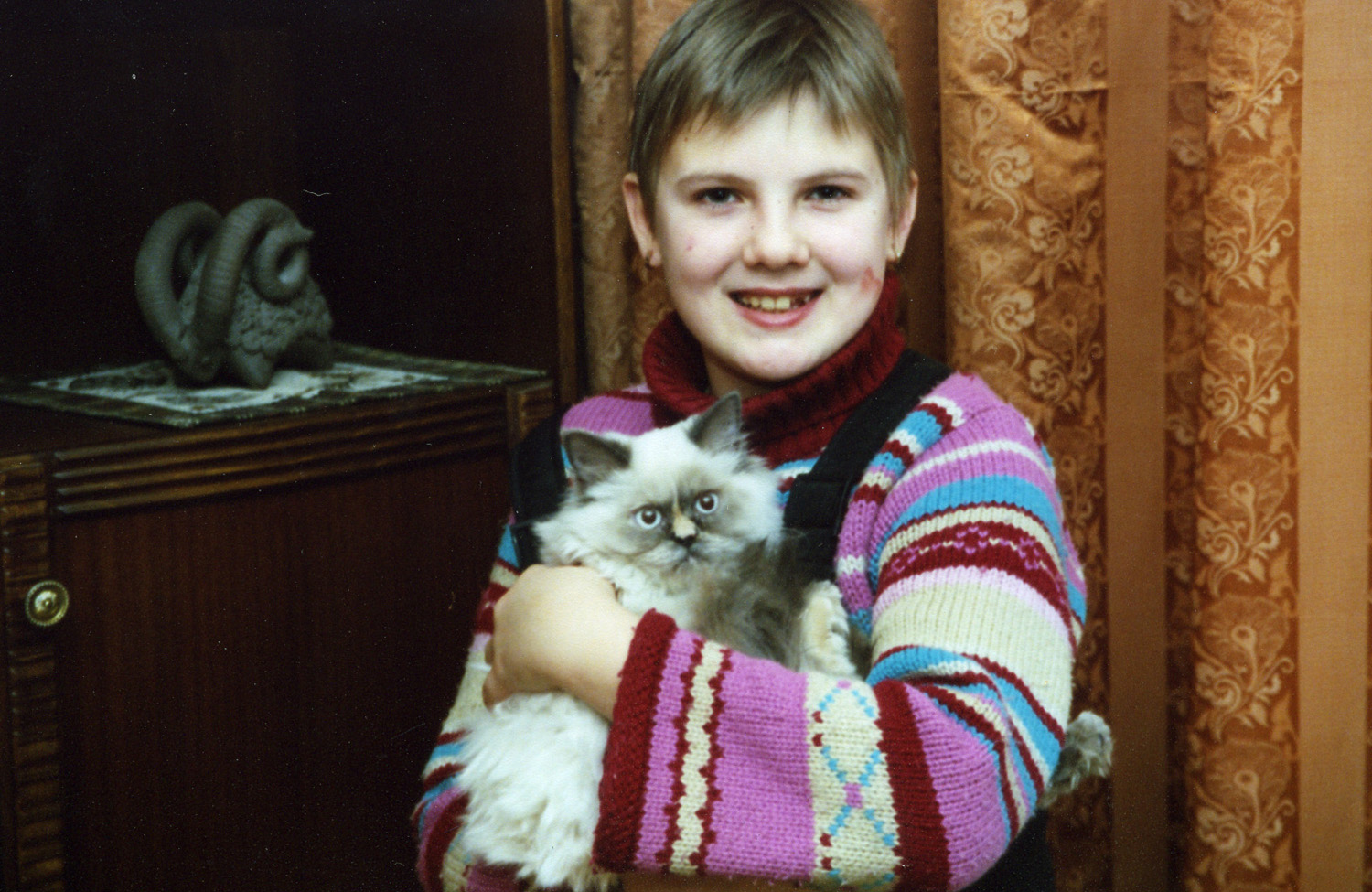 Дарьюха и бабушкина котяра Пуська. Даша (2006) 