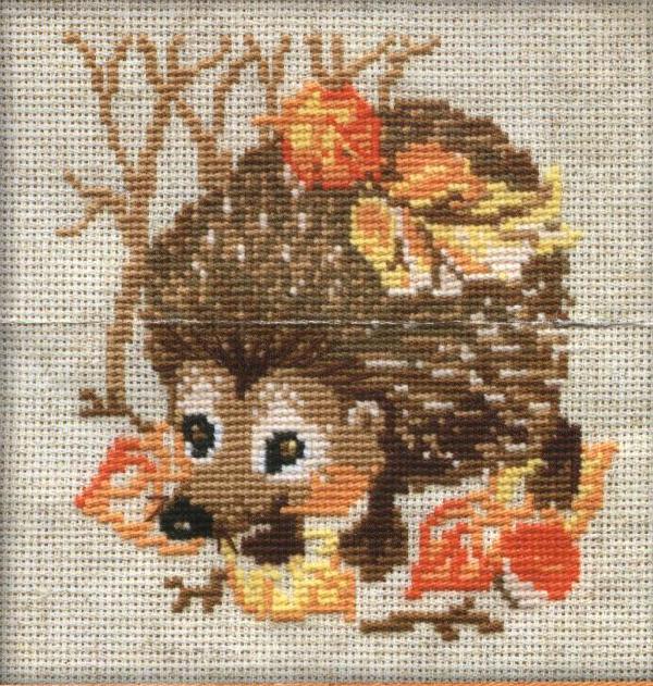 Еж от Риолис. Вышивка крестом