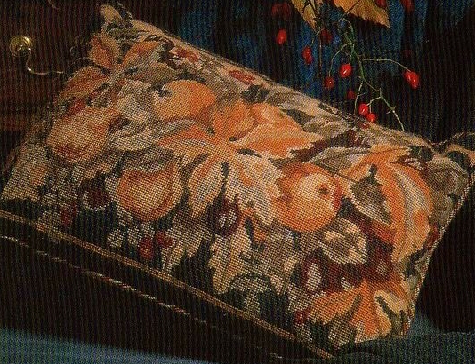 22f. pillows with fruits