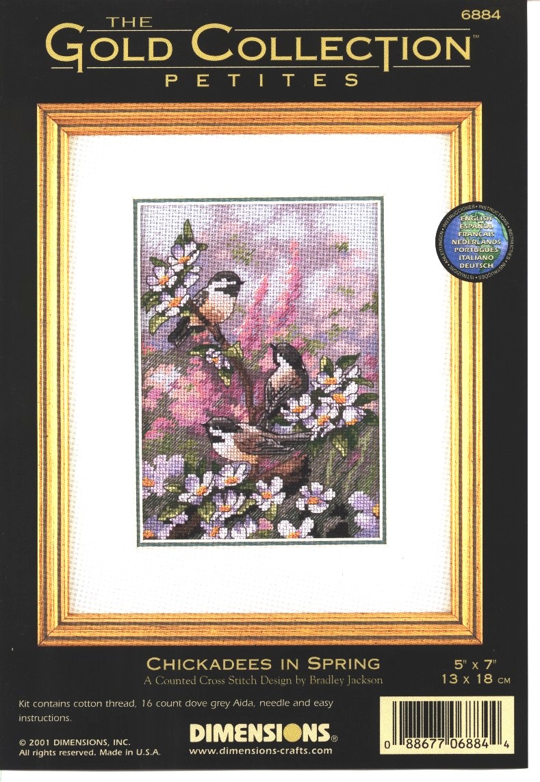 6884 Dimensions_-_Chickadees in spring. Dimensions petites