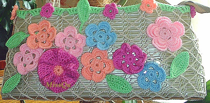 Цветочки крупненько. Крючок