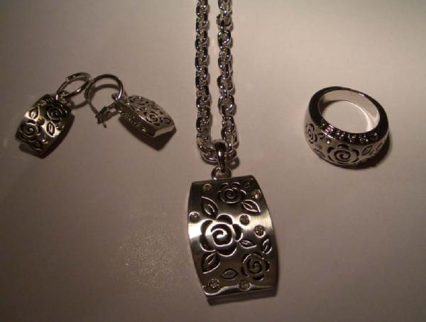 24.Шанель цветы. БИЖУ