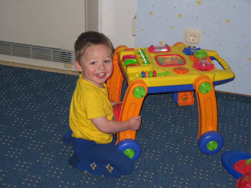 Николас. Давайте знакомиться!