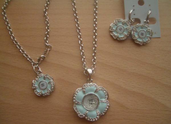 43.Шанель цветок. БИЖУ