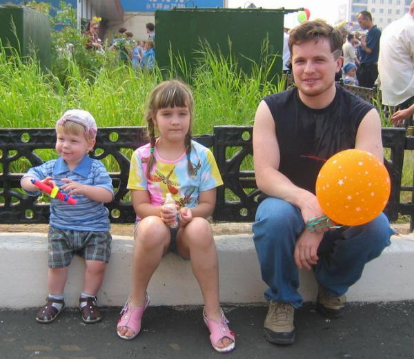 Дети с папой. Лето 2005