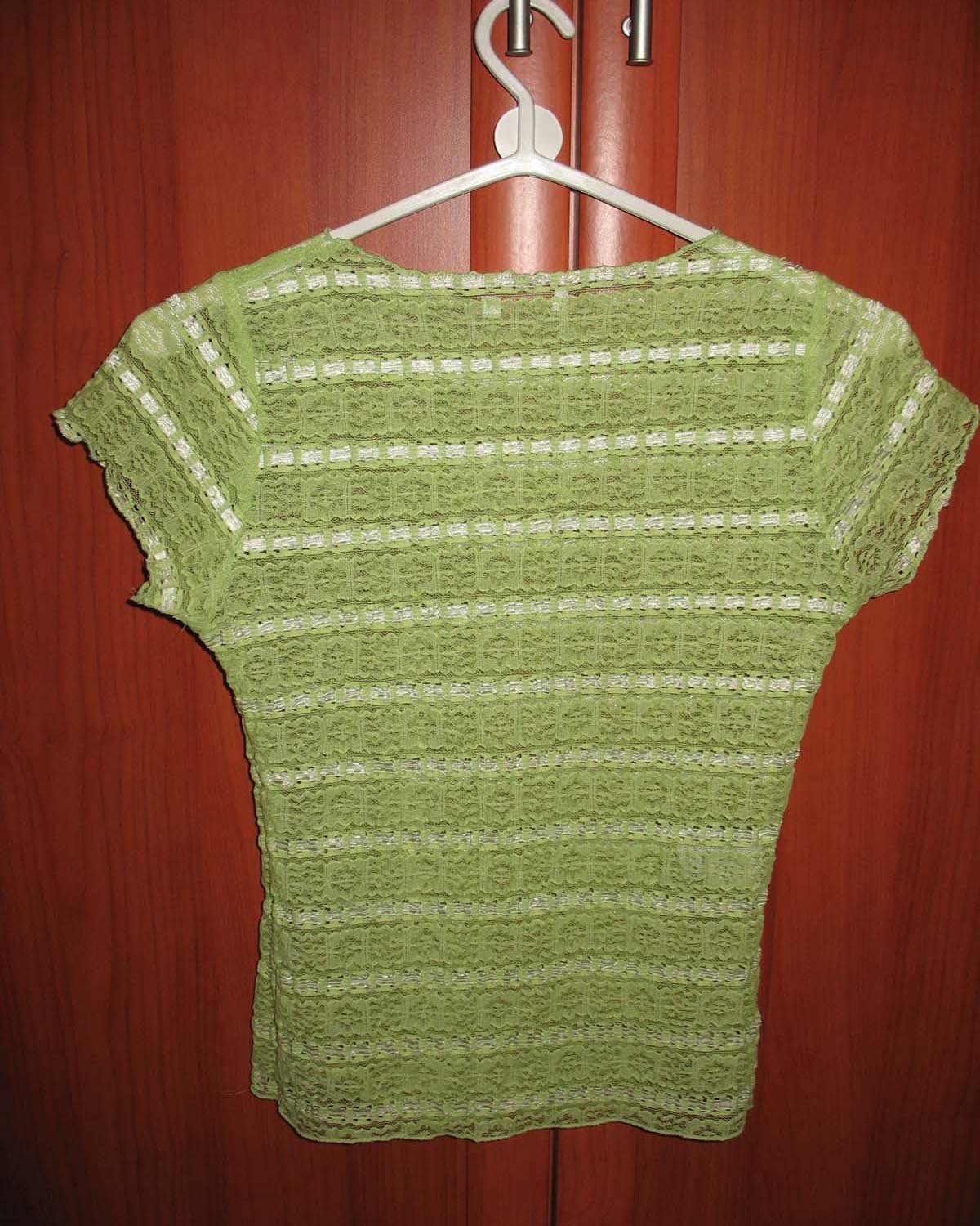 полупрозрачная веселая маечка нана лето размер  42-44. пристроено