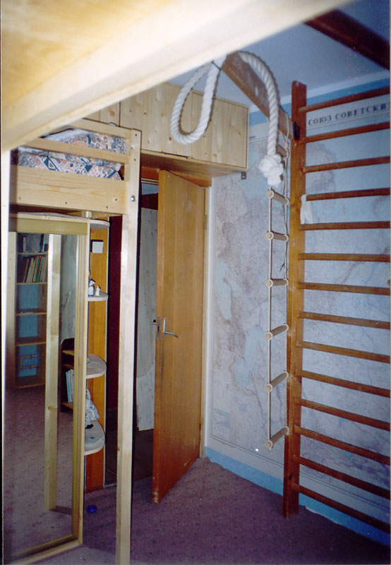 С другой точки. Мебель и прочее