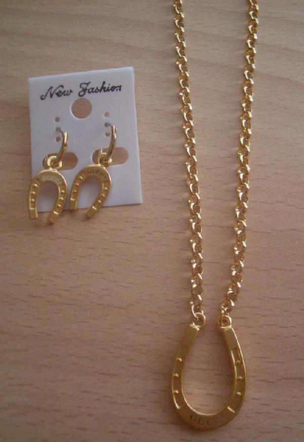 11.подкова Гуччи. БИЖУ