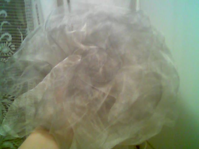 Палантин к платью - общий тон - дымчато серый. Брюки, юбки, капри, шорты, платья, костюмы