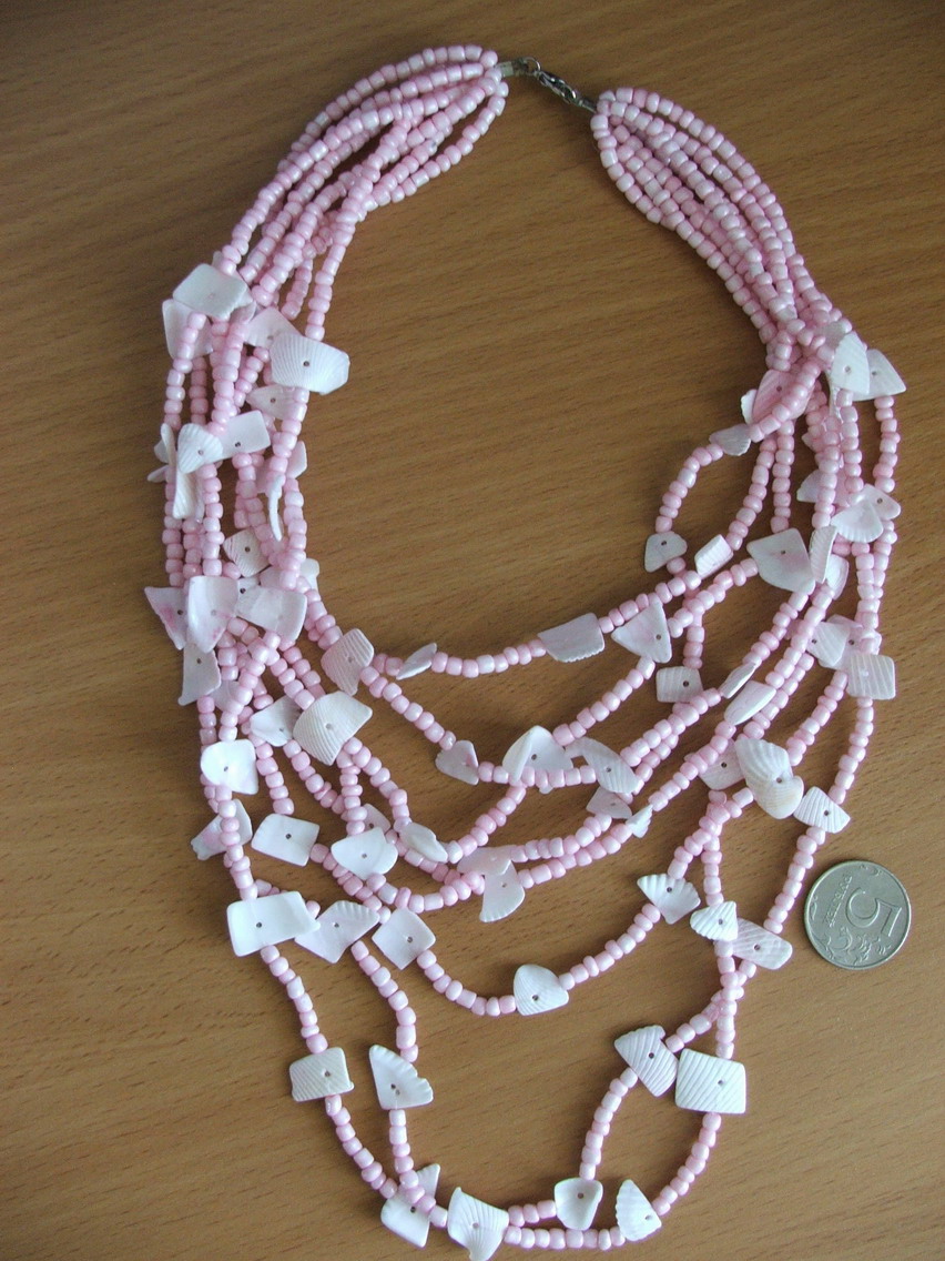 колье розовое. Бижутерия