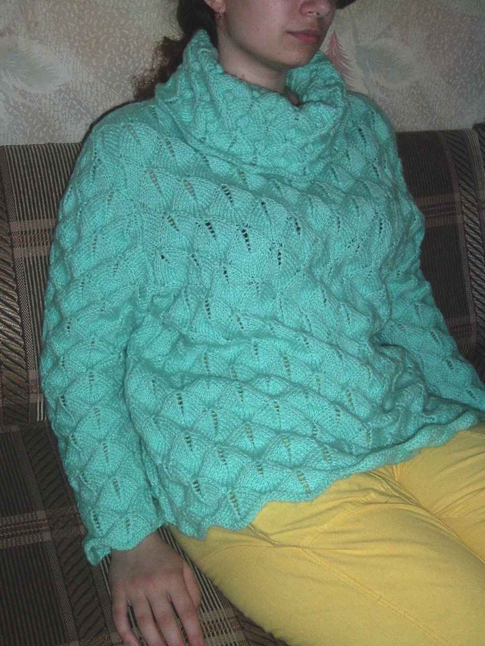 свитерок. Мои связанные ниточки