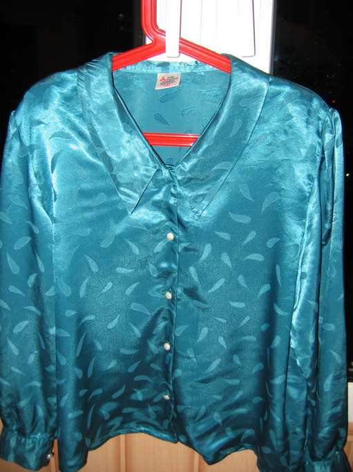 Блузка бирюзовая с жемчужными пуговичками. Женская одежда