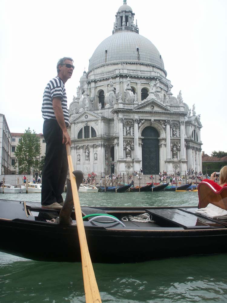 ненашенский парень. в италии