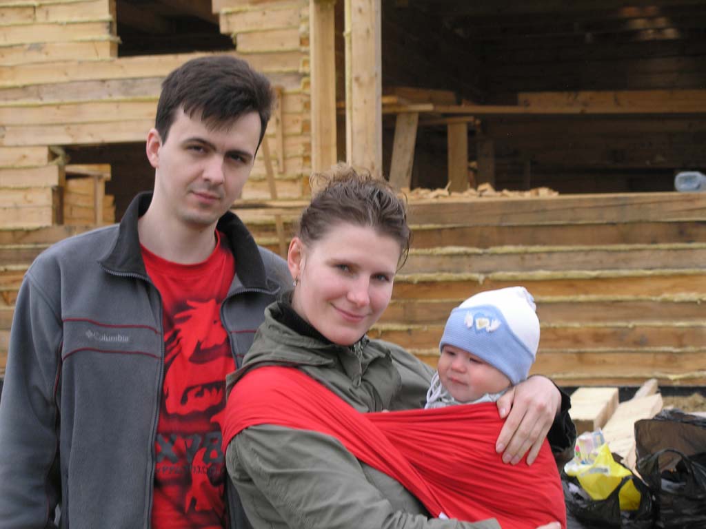 мама, папа, я -дружная семья.. Артемка