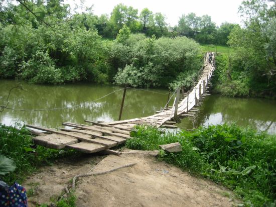 современная экзотика: навесной мост. лето 2006