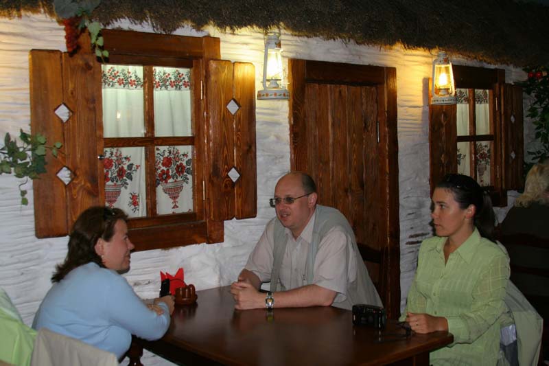 В ресторанчике ... Уфа2006. Командировка.