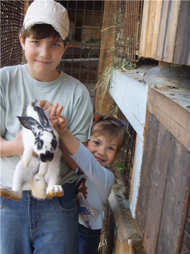 У кого ушки длиннее?.... Дети