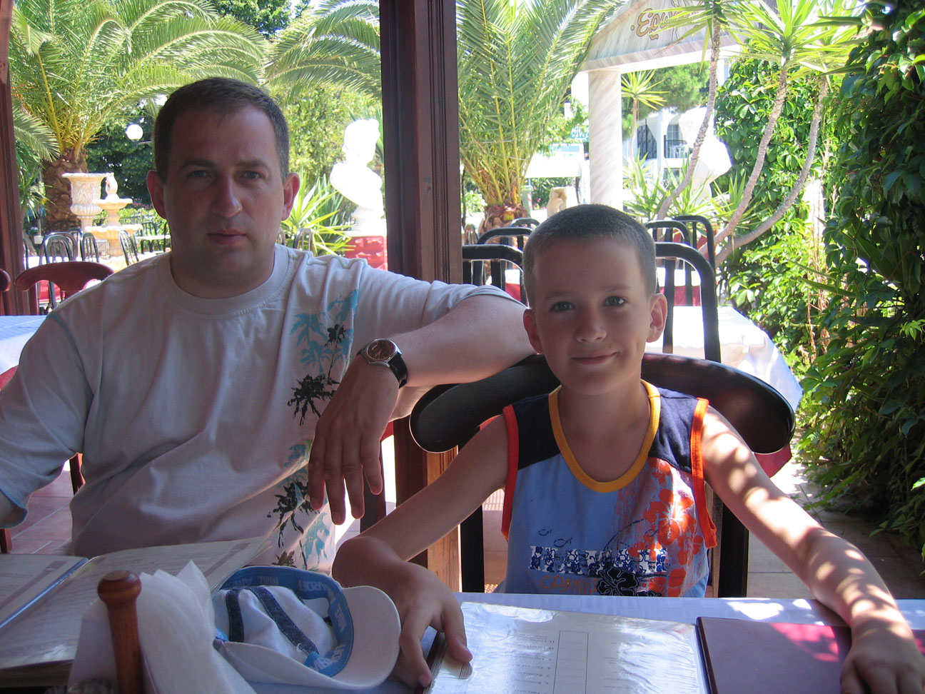 В любимой таверне 'Эродиус'. Греция 2006