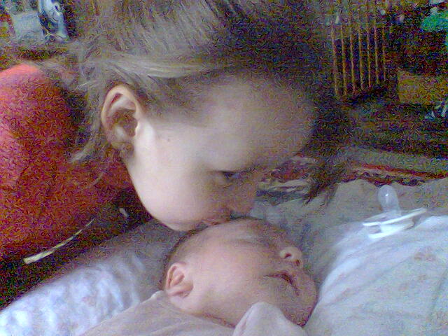 с  сестричкой!. Юленька!