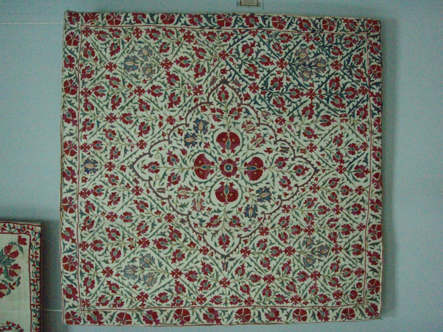 Нуратинская вышивка на конверте для белья 19 век. Узбекские сюзане