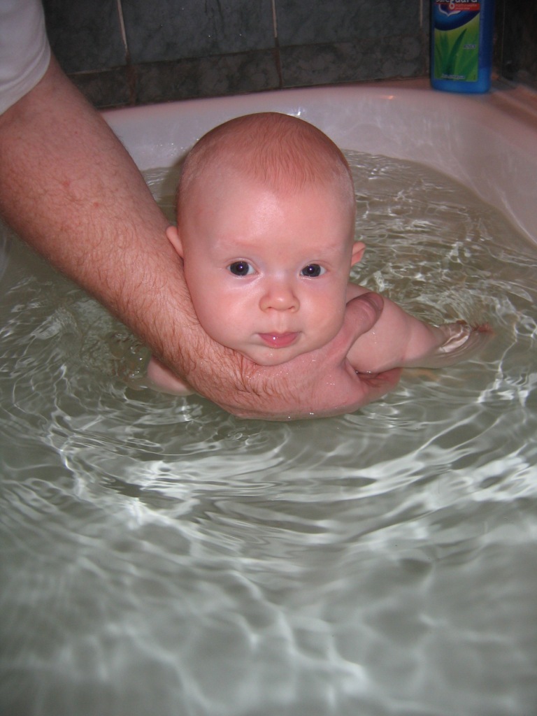 А гном идет купаться.... Арсеня