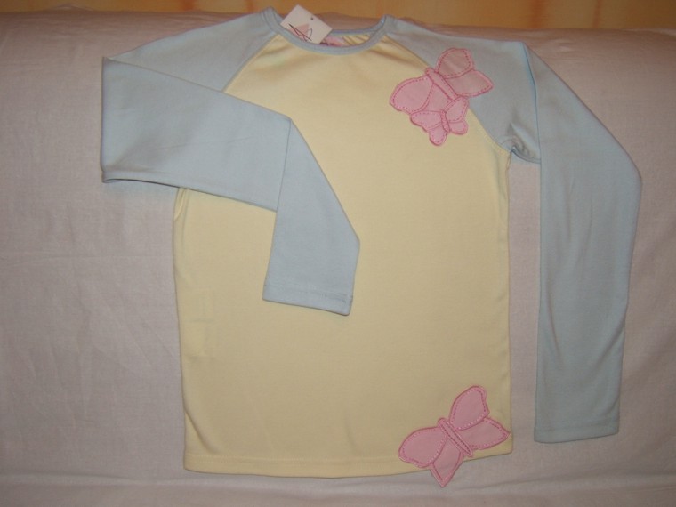 Футболка с бабочками, . Одежда для девочек