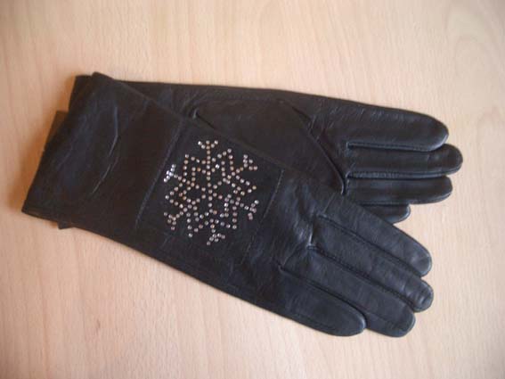 п044. ПЕРЧАТКИ