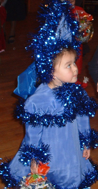 Карнавальные костюмы разных лет