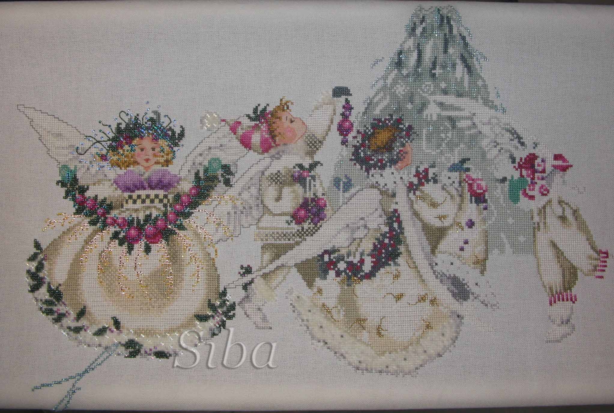  MD28 - Crystal Christmas.  MD28 - Crystal Christmas