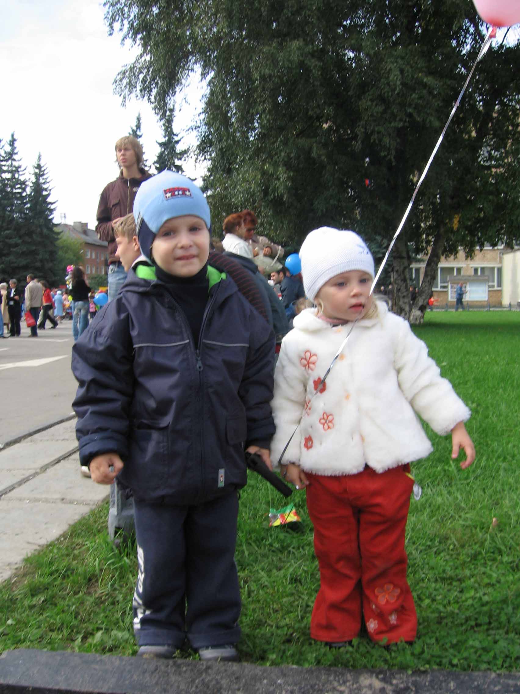 ПоЛя и друг Олежка. 