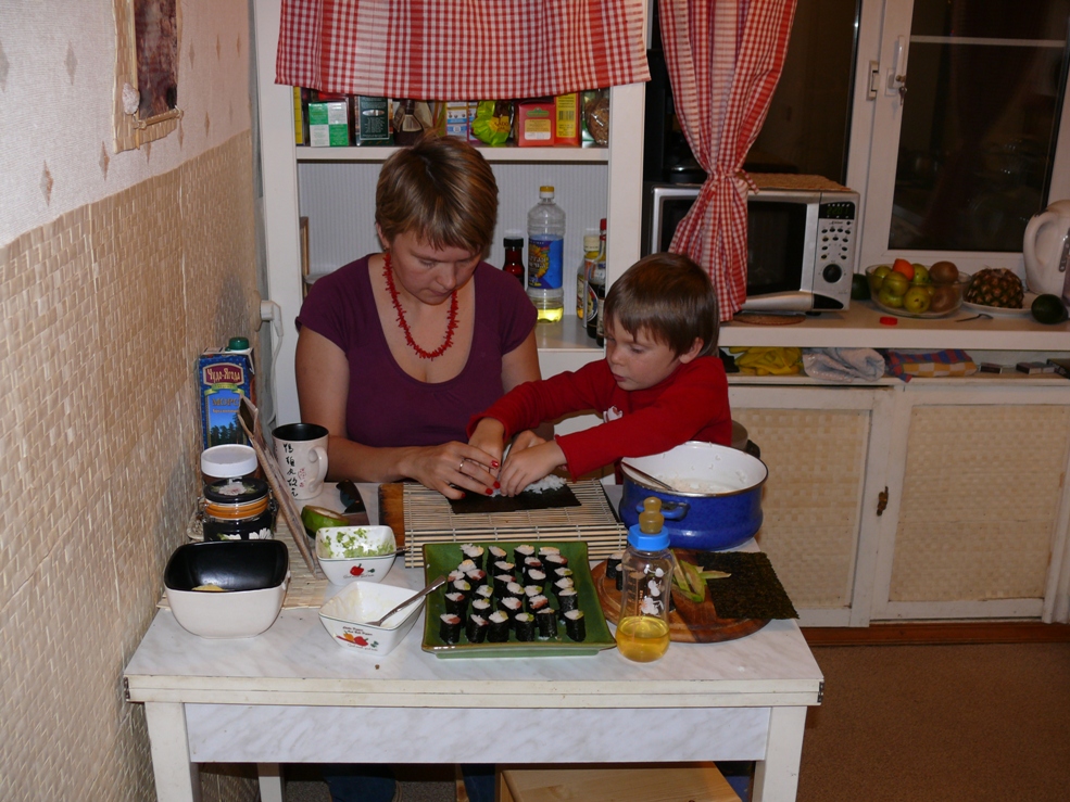 Процесс. Лепим суши