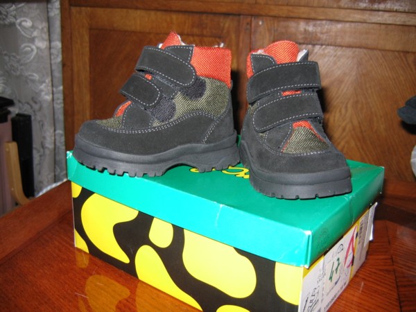 Salamander НОВЫЕ . Детские вещи продажа обмен