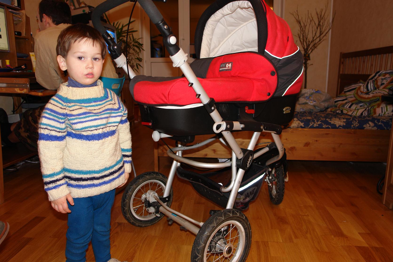 JANE POWERTRACK  360 3 в 1 (прогулка+люлька+автокресло). ПРОДАЮ