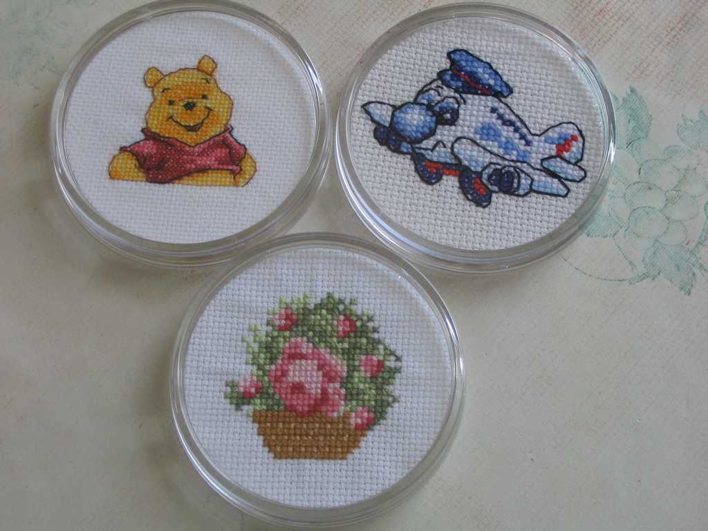 подстаканники подарены сестре, её мужу и их сыночку. . вышивка