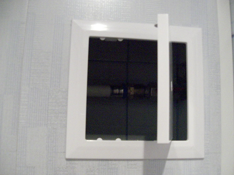 шкафчик для отключения воды. Туалет