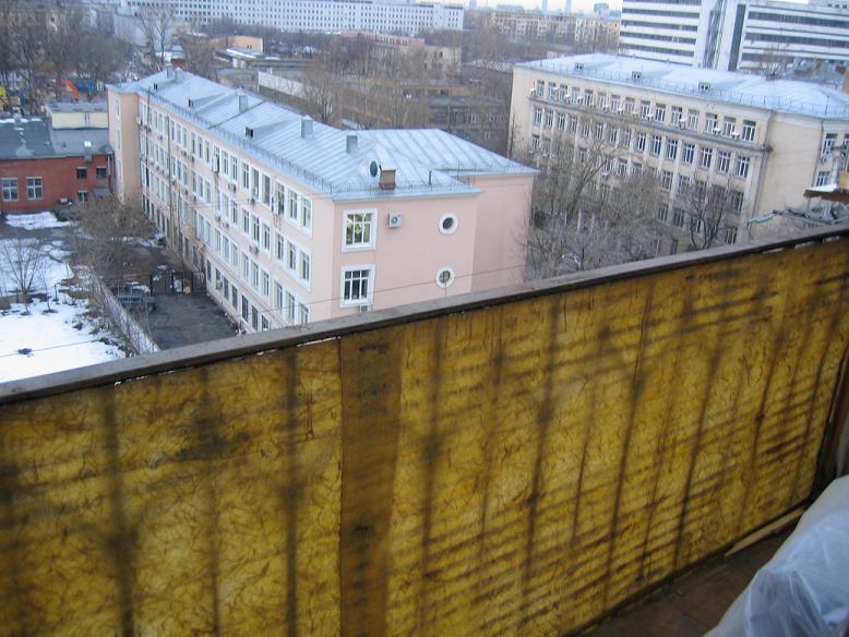 Голо как впустыне.... Балкон